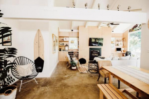 BOHO New Construction: On Golf Course/views/Hot tub AC walk to market and beach